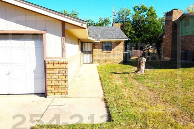 Photo - 1108 Charisse St