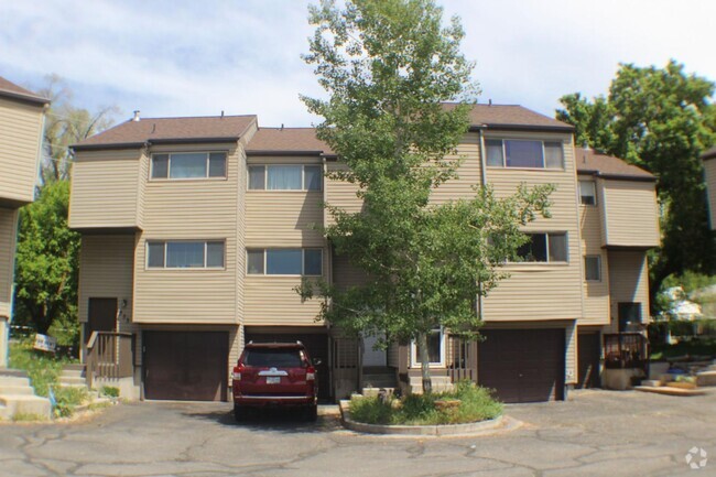 Building Photo - 553 E 200 N Rental
