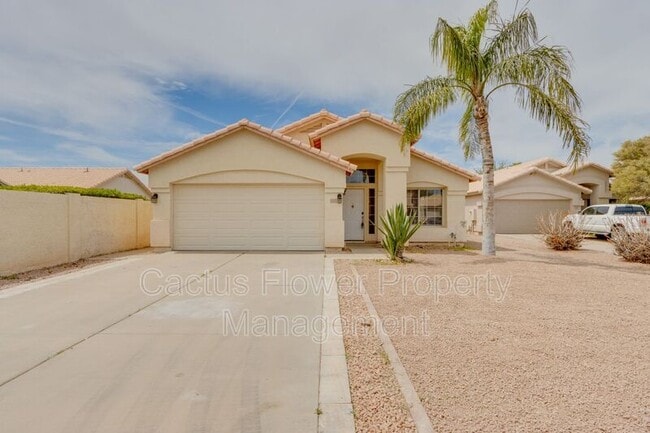 Building Photo - 616 N Ocotillo Ln