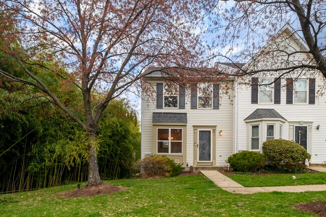 Photo - 1 Lanhill Ct