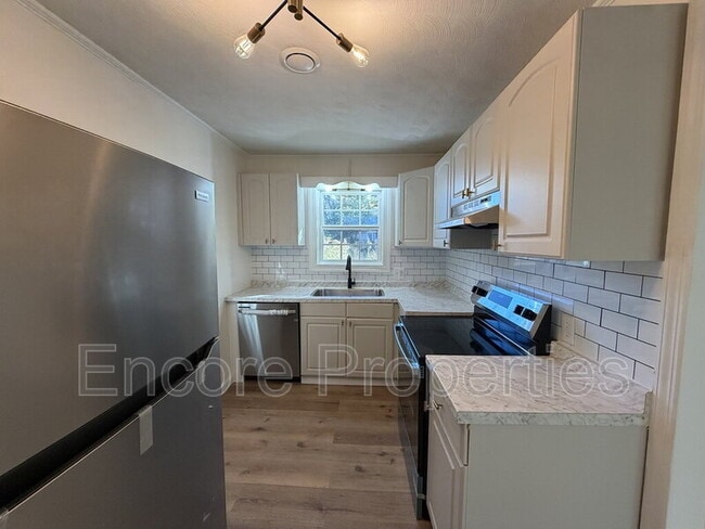 Photo - 308 Depot St