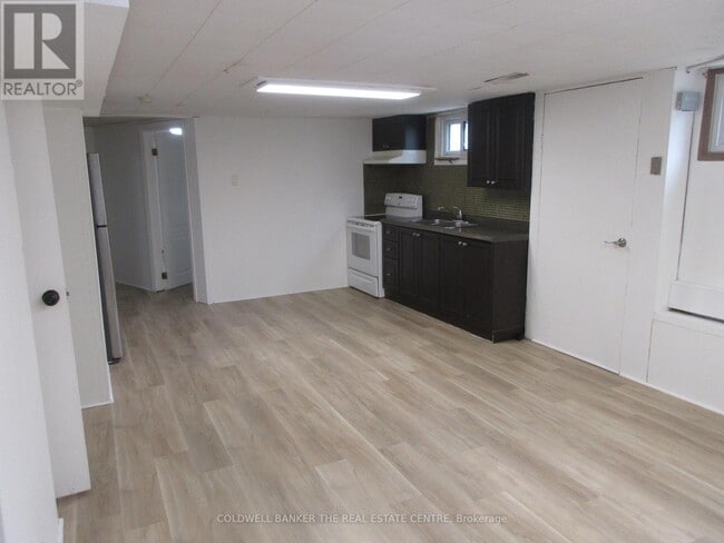 Photo - 72 Navaho Dr