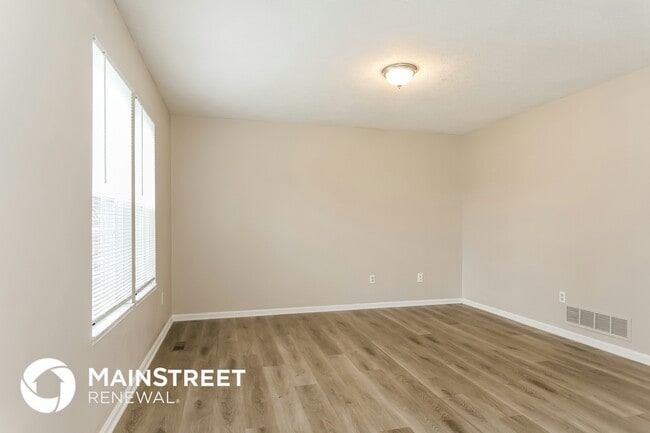 Photo - 1750 Falkirk Rd