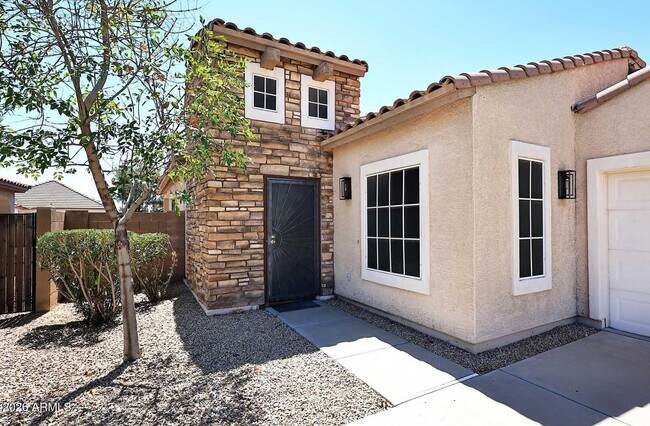 14833 W Charter Oak Rd
