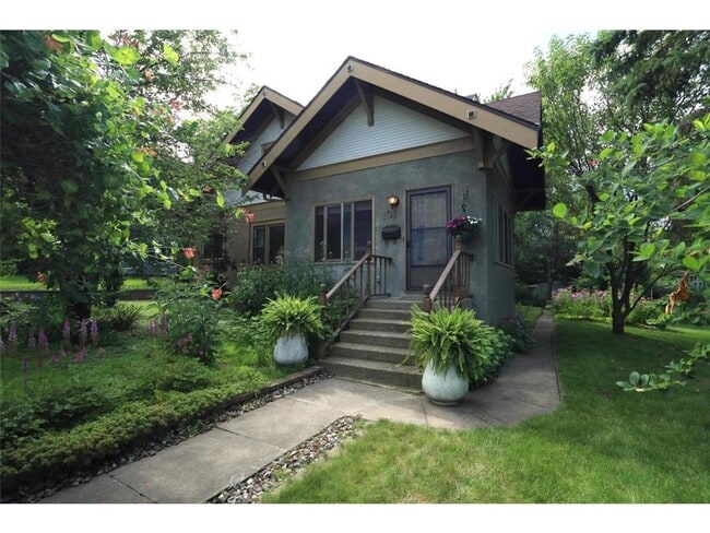 Photo - 108 2nd St S