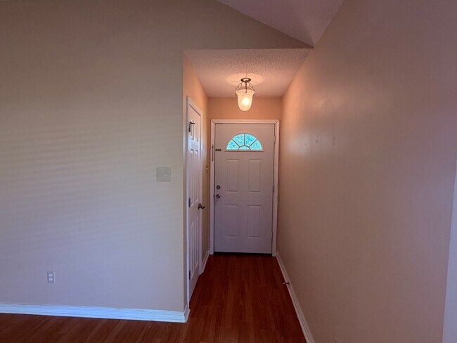8680 S Hamilton Bridges Dr