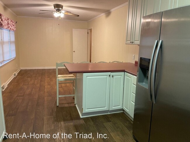 Photo - 3 br, 2 bath House - 2511 W Cornwallis Drive
