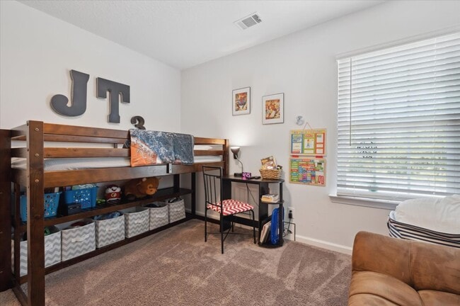 Photo - 58 Summerhill Dr NE