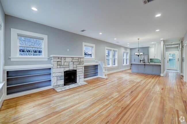 Building Photo - 2610 White Oak Dr Rental