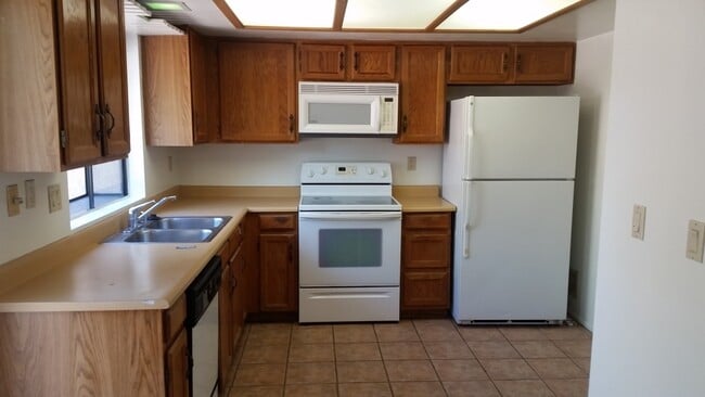 Photo - EXCELLENT TEMPE UNIT TOWNHOME AVAILABLE!!!
