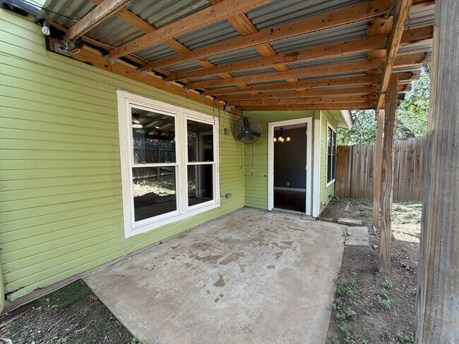8107 Hood Cir Unit B