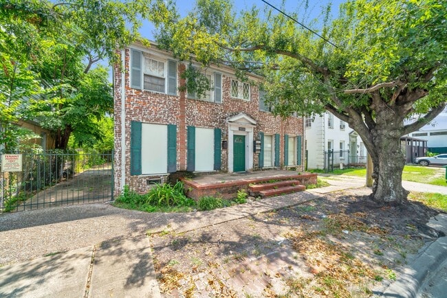 Building Photo - 1939 Richmond Ave.