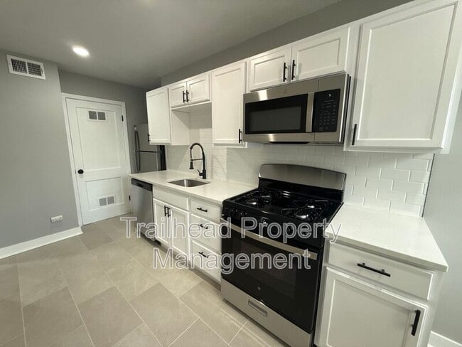 Photo - 312 E Gregory Blvd