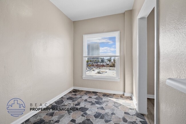 418 S. Normandie Ave