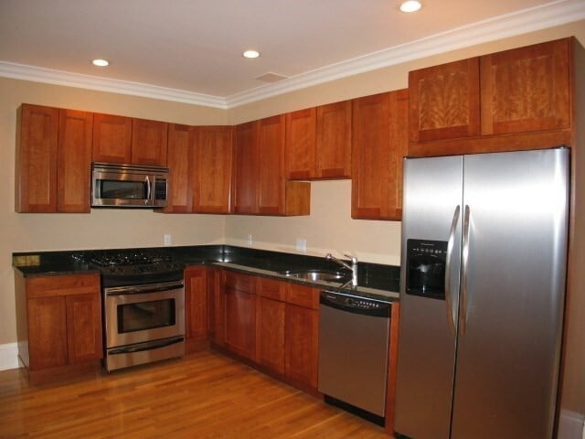 Building Photo - 75 Rutland St Unit 3