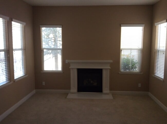 Building Photo - 1648 Sawtooth Trail Rental