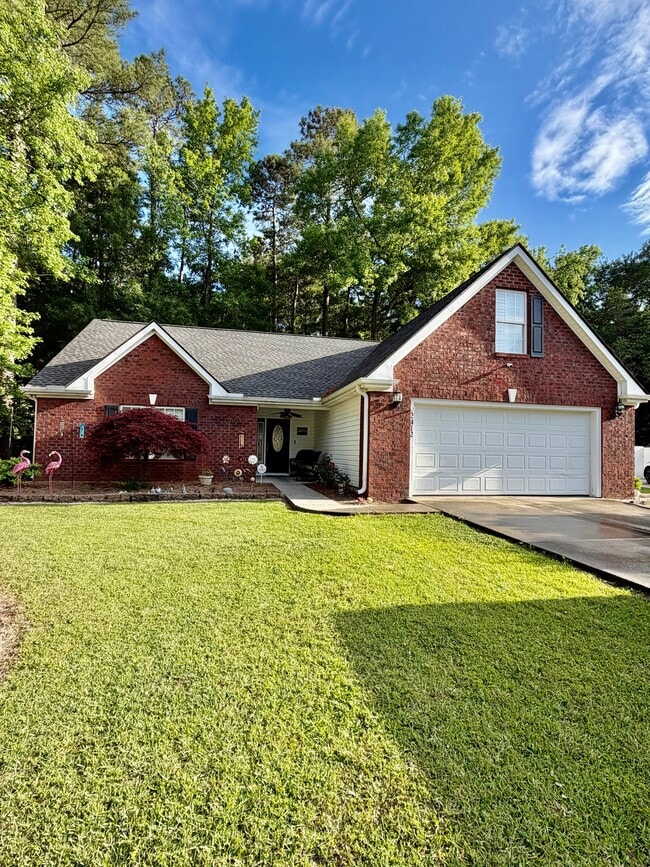 Building Photo - 2412 Brick Dr