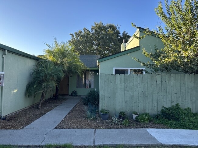 Photo - 2930 Whittier Ct