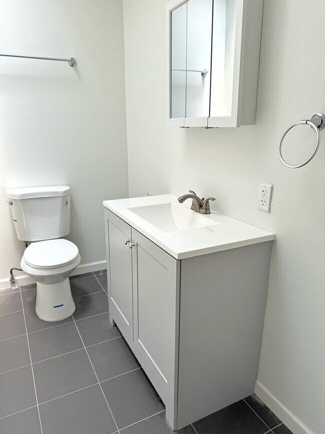 Photo - 1520 S Myrtlewood St