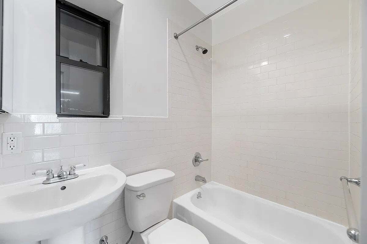 Photo - 316 W 14th St Unit 23