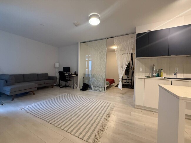 Photo - 8 Tippett Rd Unit 212