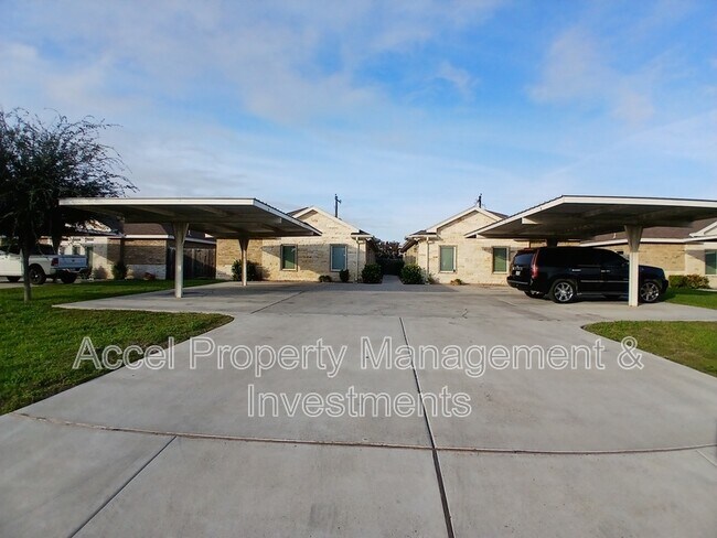 Building Photo - 3713 Whitewing Ave Unit Apt 2