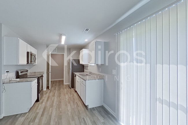 Photo - 107 Chase Dr