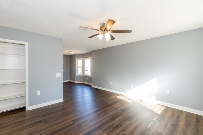 Photo - 700 Western Ave