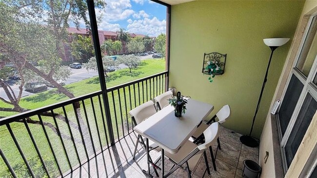 Photo - 601 SW 142nd Ave Unit 311Q