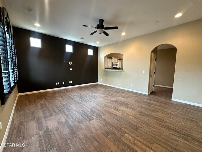 Photo - 12156 Chapel Hill Rd