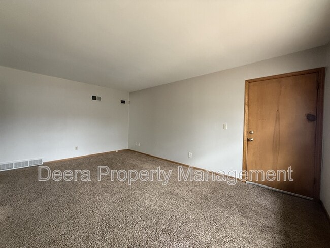 Photo - 8424 Travis Ln