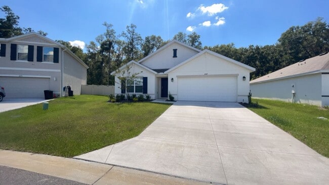 Building Photo - Like-New 4-Bedroom Home in SE Ocala – $1,8...