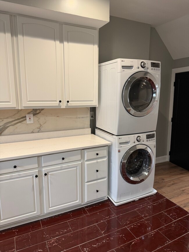 Photo - 710 N Luzerne Ave