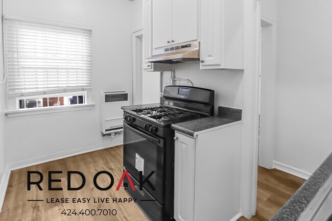 Photo - ~1 Month FREE~ Charming Studio with Stainl... Unidad 111