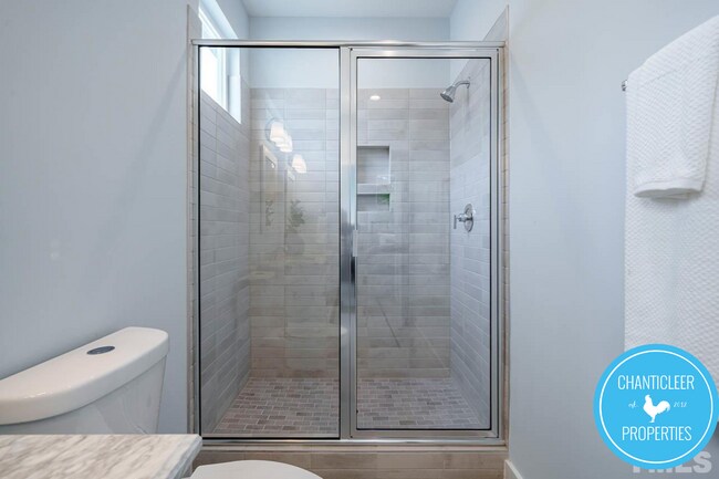 Photo - 318 Spring St