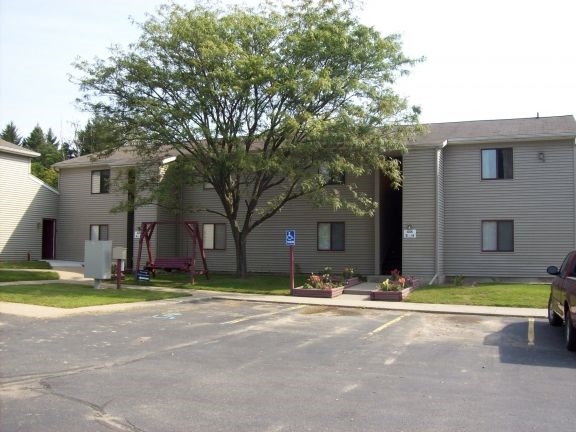 Blanchard Apartments - Blanchard Apartments