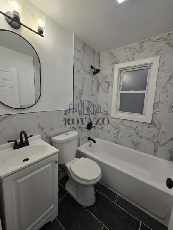 Photo - 1283 Broadway