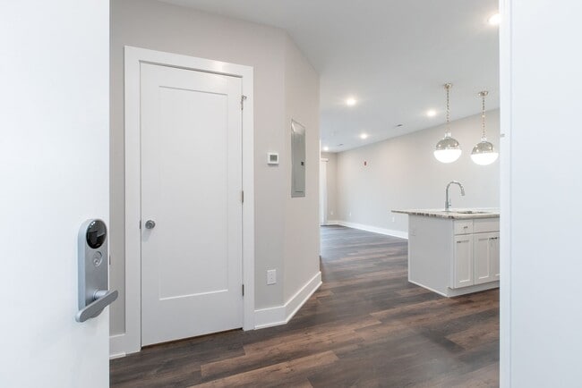 Photo - Germantown Square