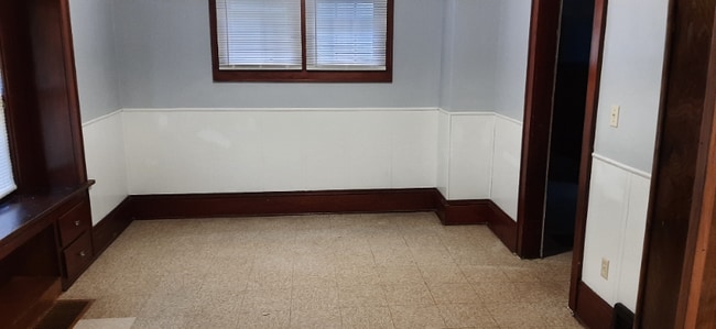 Photo - 922 Baughman St