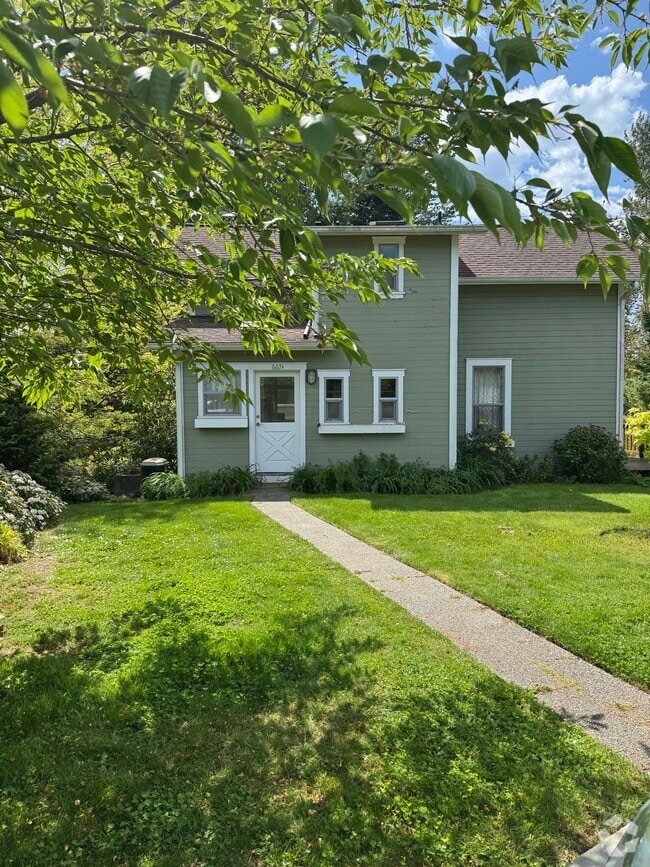 Building Photo - 667 Pierce Ct NW Rental
