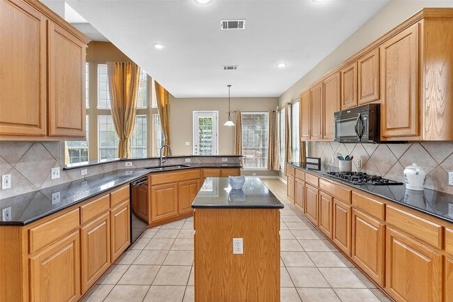 Photo - 15136 Thatcher Dr