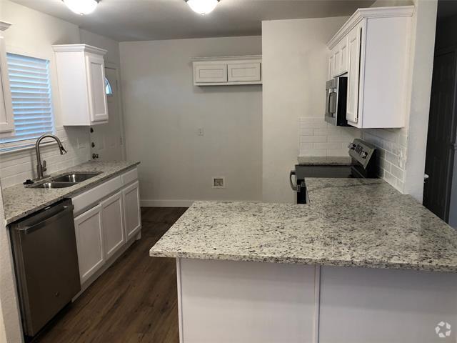Building Photo - 510 S 1st St Rental
