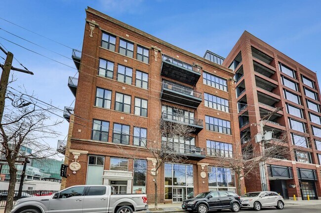 Photo - 215 N Aberdeen St Unidad 210B Rental