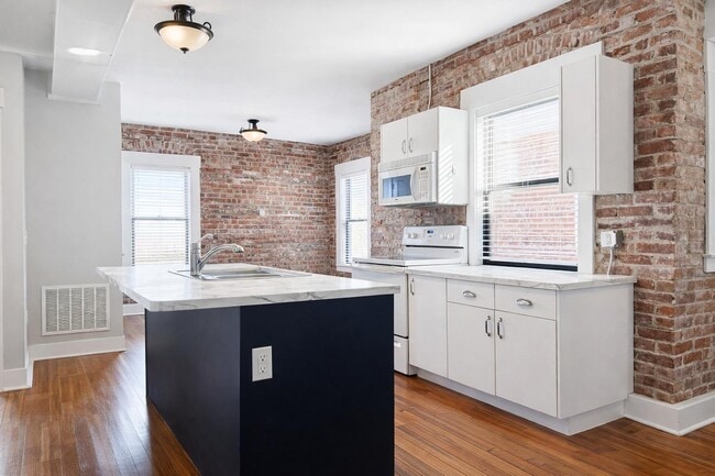 Photo - 1011 S 30th Avenue