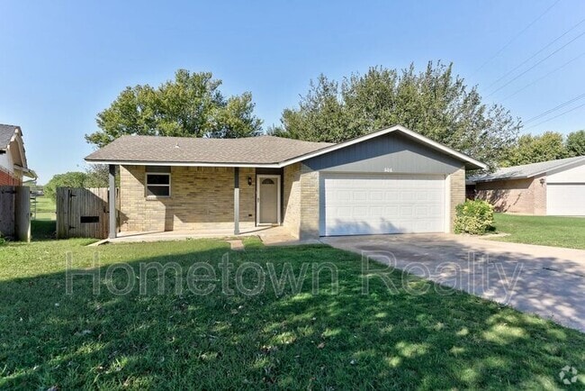 Building Photo - 606 Oak Creek Dr Rental
