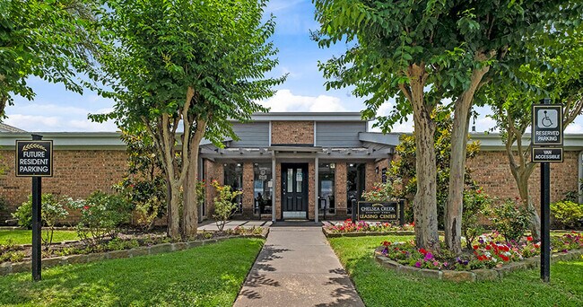 Chelsea Creek Apartment Homes