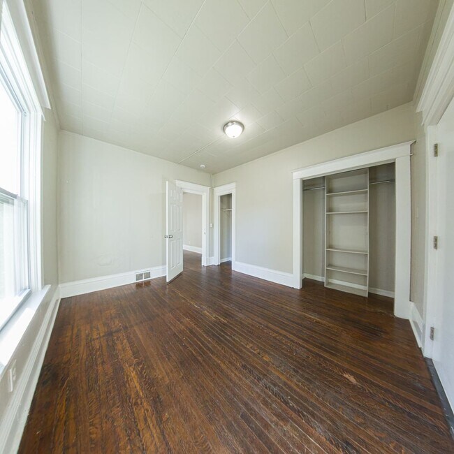 Photo - 2846 Rutland Ave Unidad #1