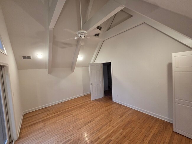 Photo - 548 River Bend Rd