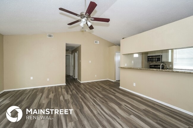 Photo - 7305 Shadow Bend Dr