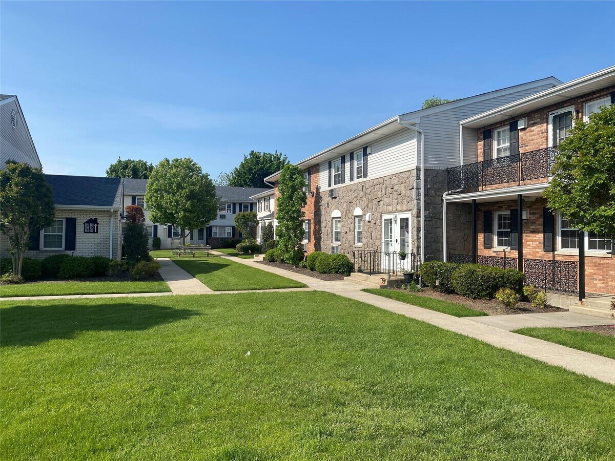 Photo - 504 Kensington Ln Apartment Unit 504